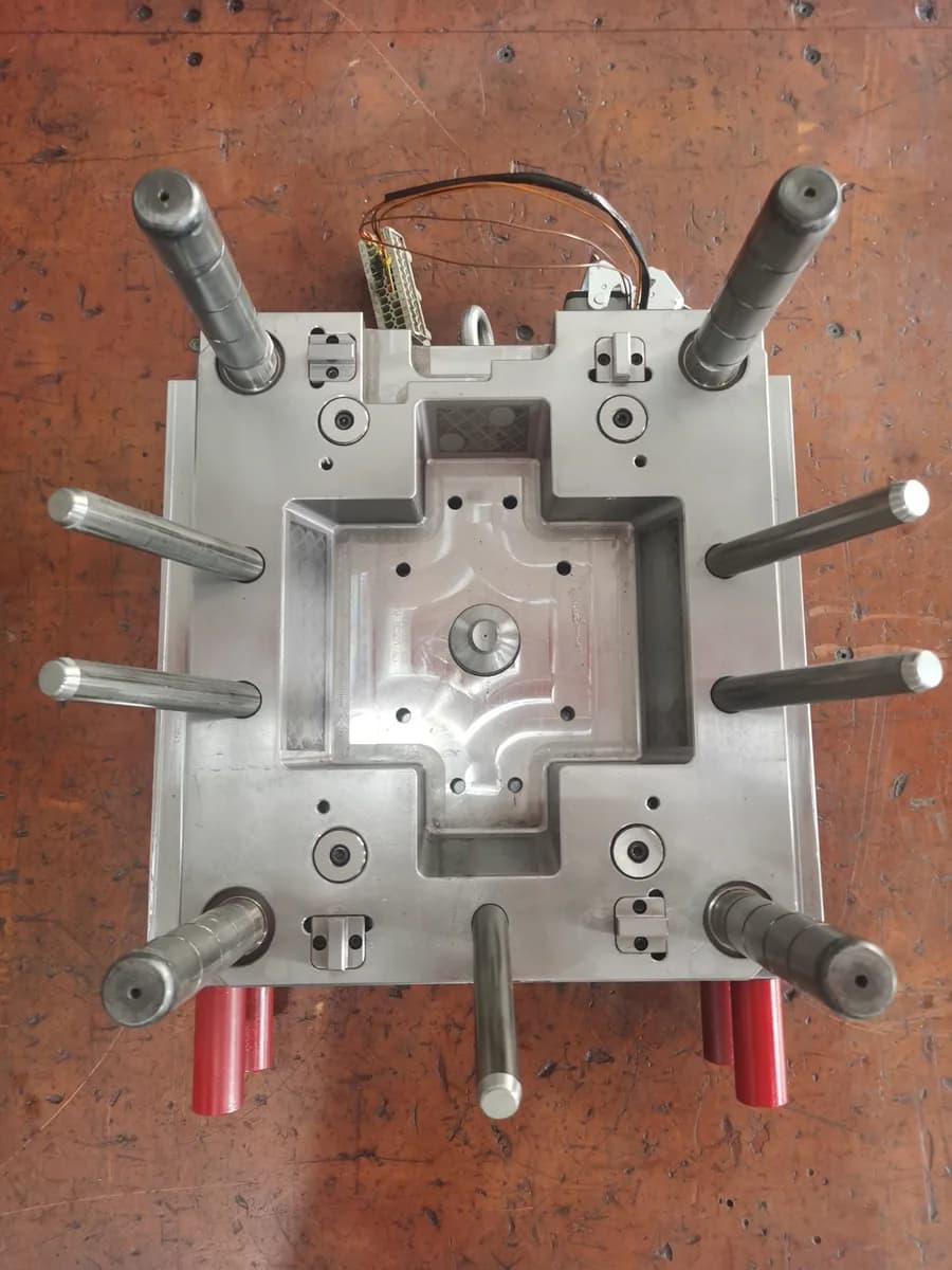 Arktech injection mold