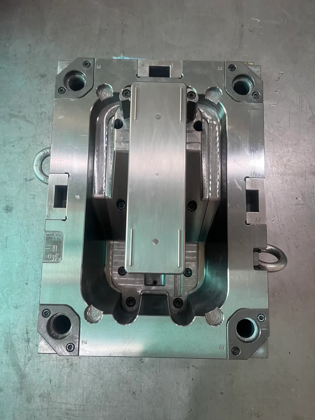 Arktech injection mold