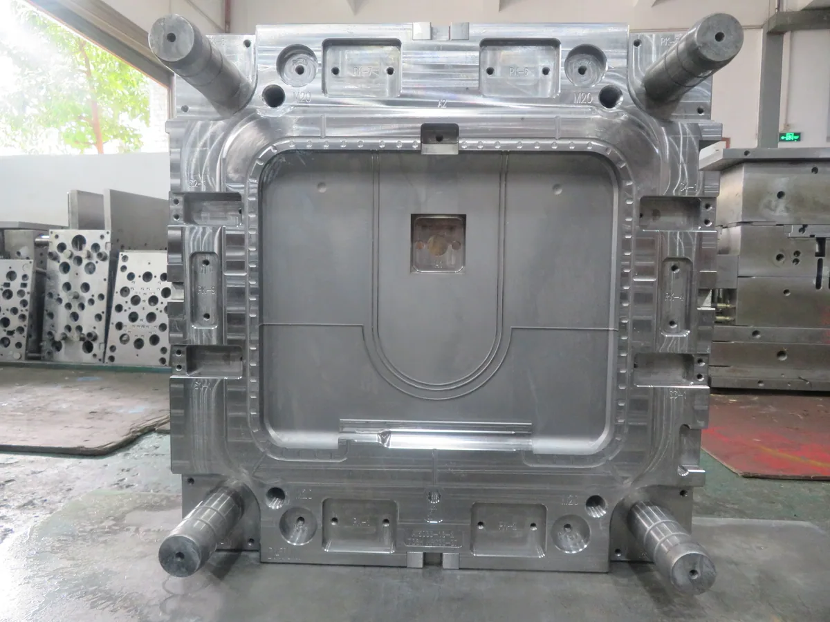 Arktech injection mold