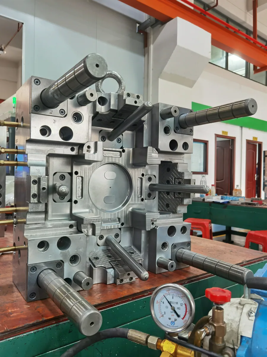 Arktech injection mold