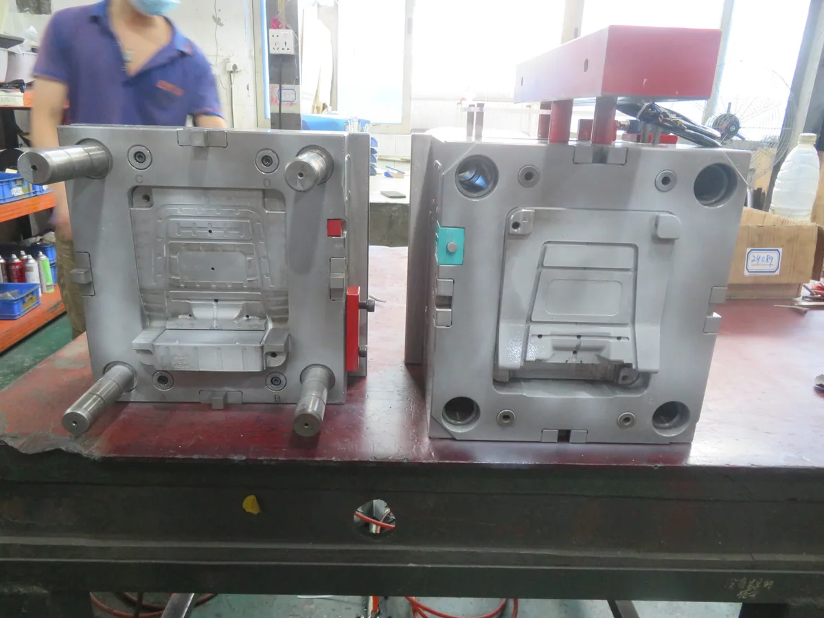 Arktech injection mold